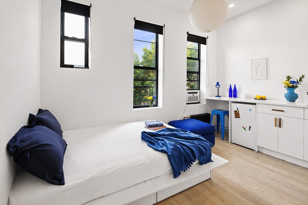 Linden Street, Queens County,  preview