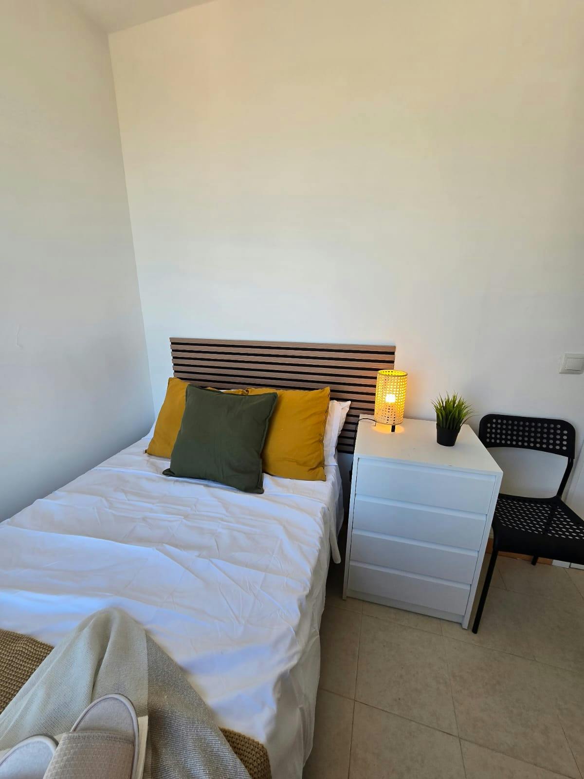 Double room Parla, 1 bed, 12m² — photo 4