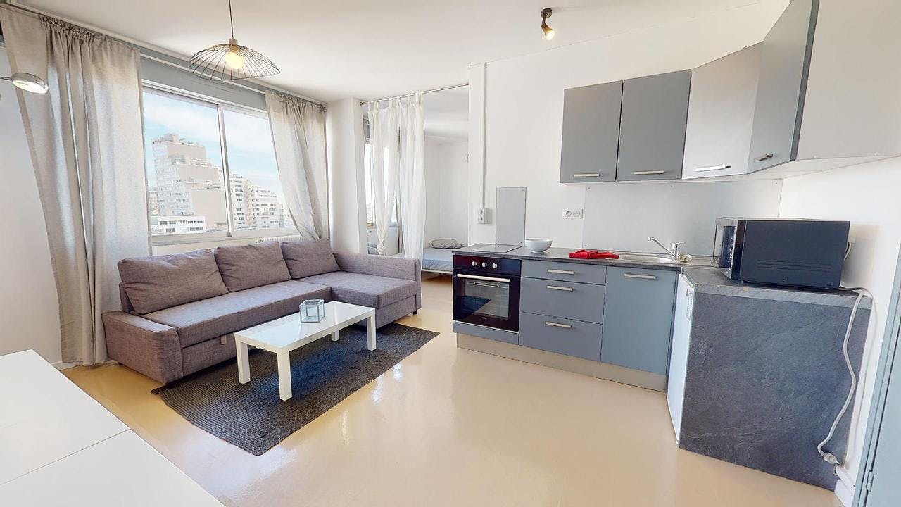 Studio à louer pour 734 €/mois à Villeurbanne, Cours de la République