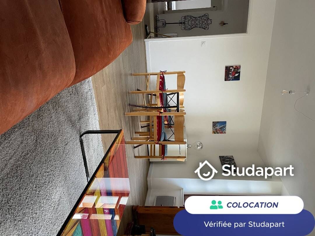 私人房间 正在以 €475 的月租出租，其位于 Chambéry, Rue Sainte-Barbe