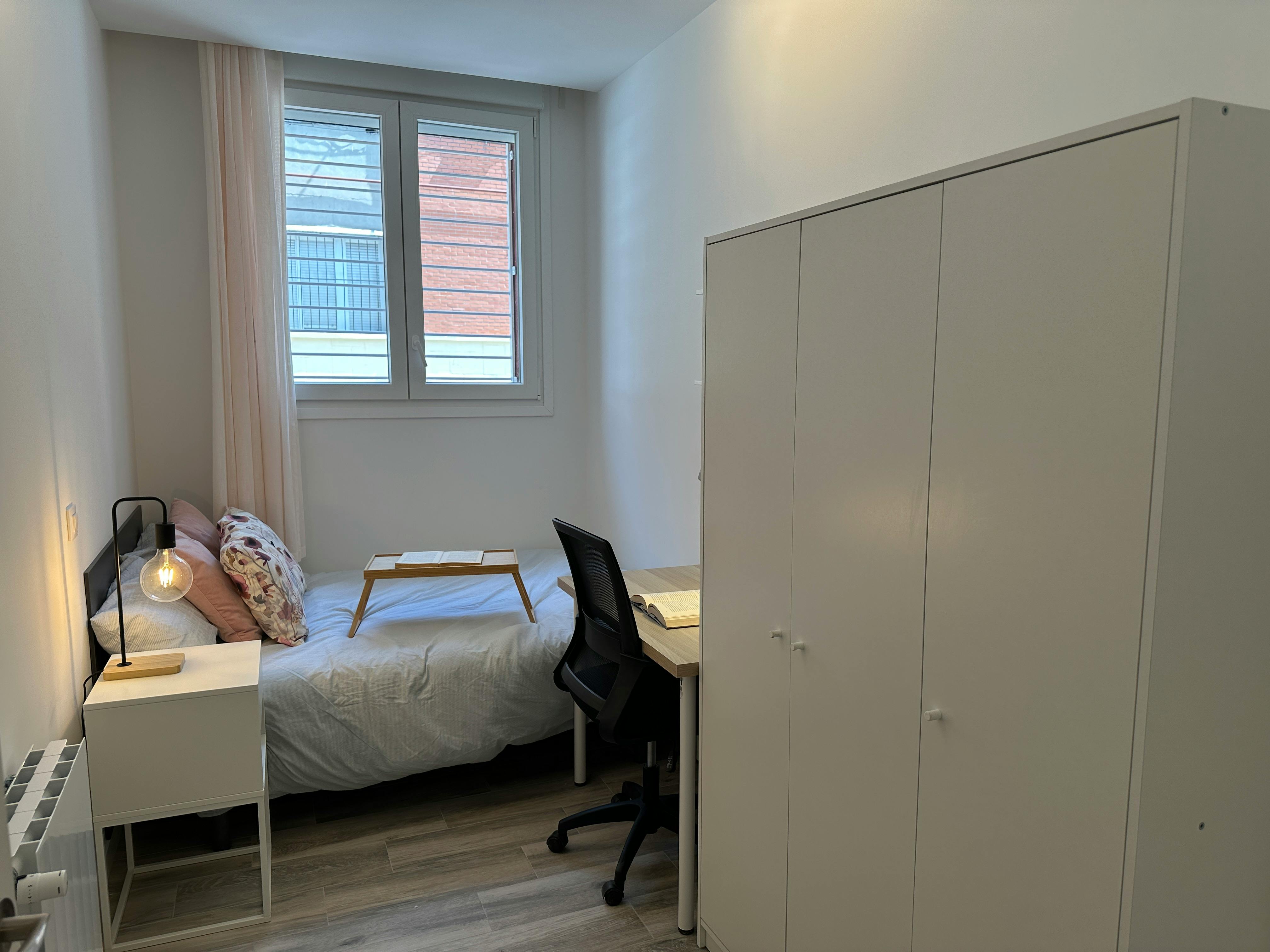 Single room Madrid, 1 bed — photo 6