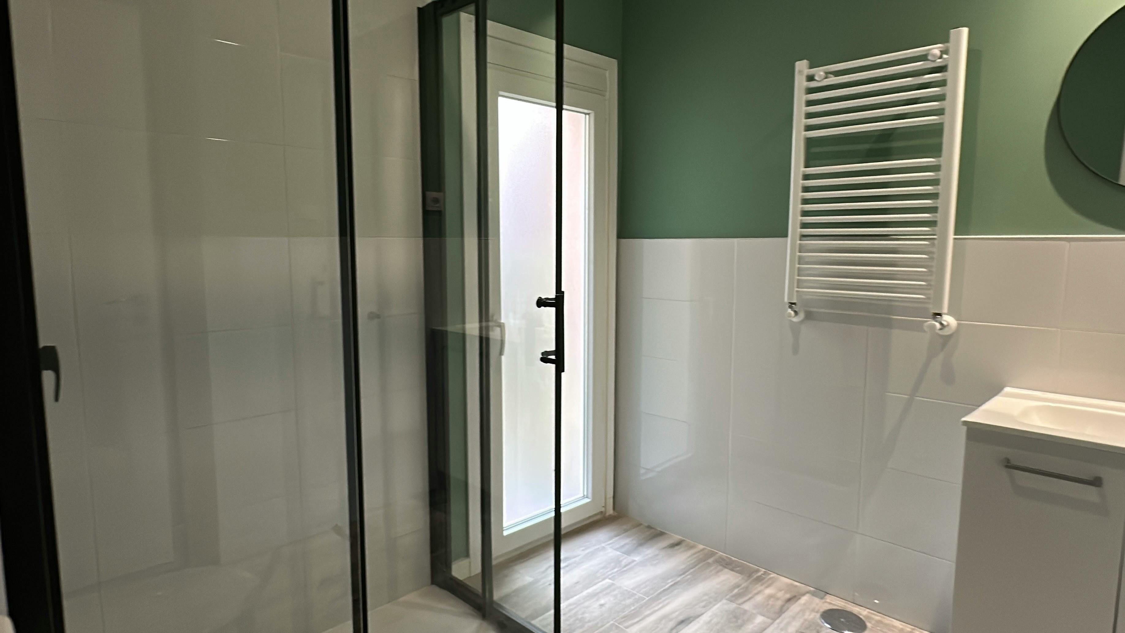 Single room Madrid, 1 bed — photo 3