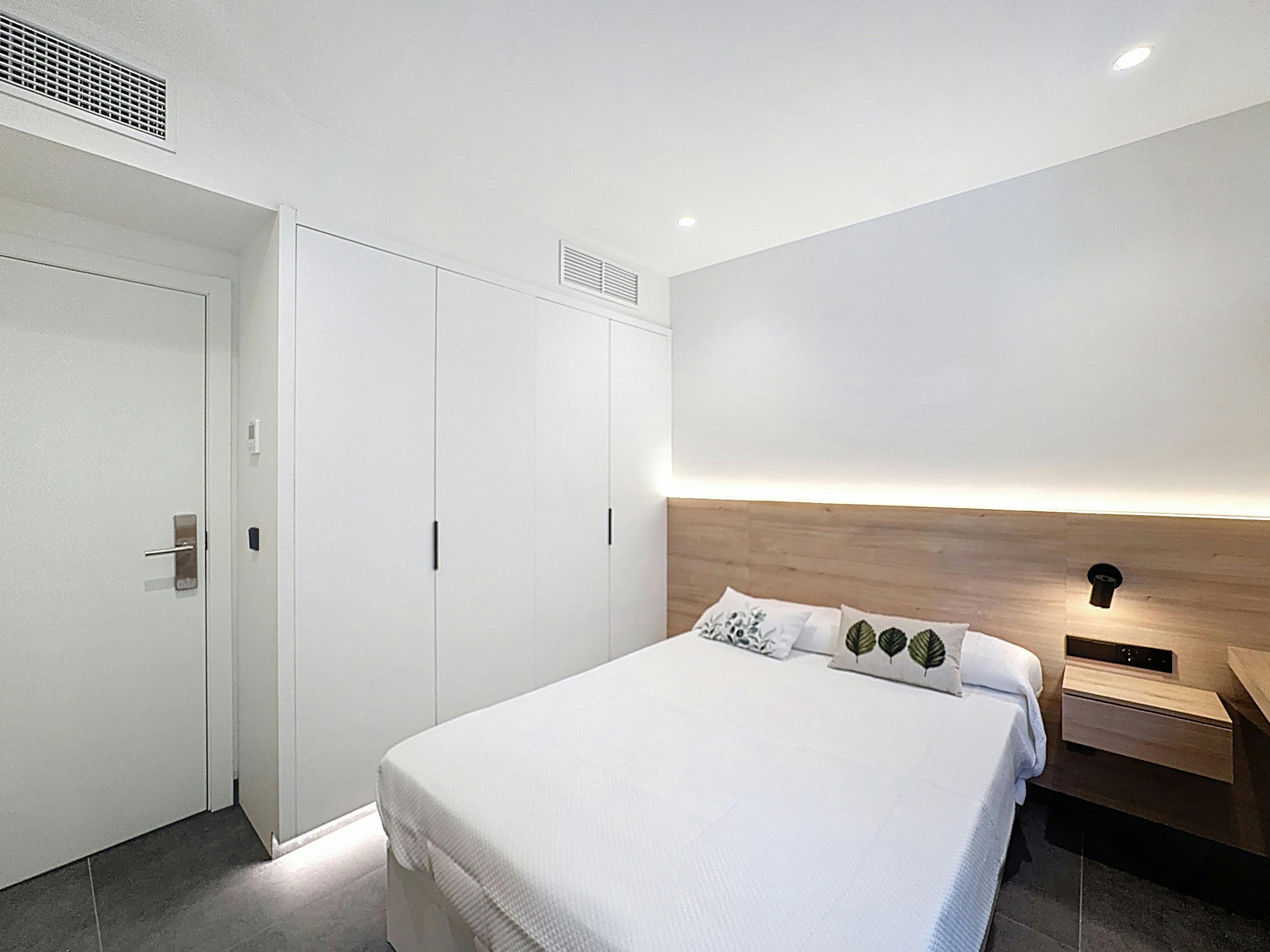 Single room Madrid, 1 bed, 13m² — photo 17