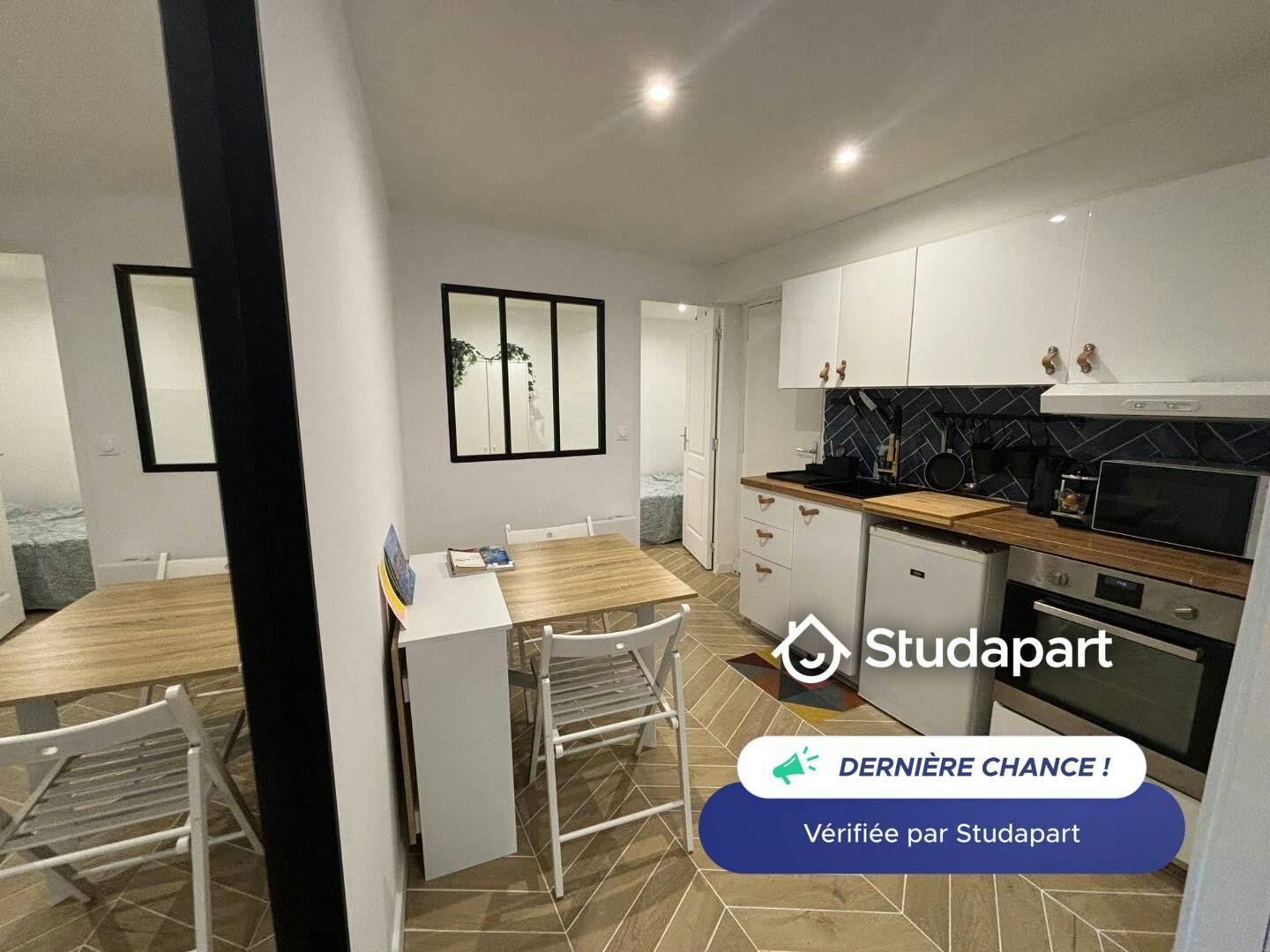 Apartment for rent for €950 per month in Marseille, Rue des Muettes