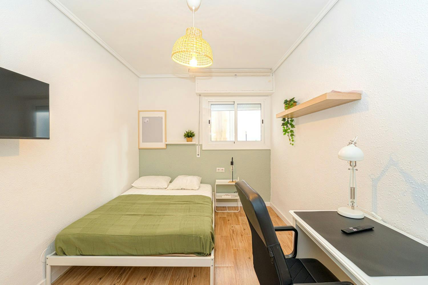 Calle Barcelona, Alicante (Alacant) preview