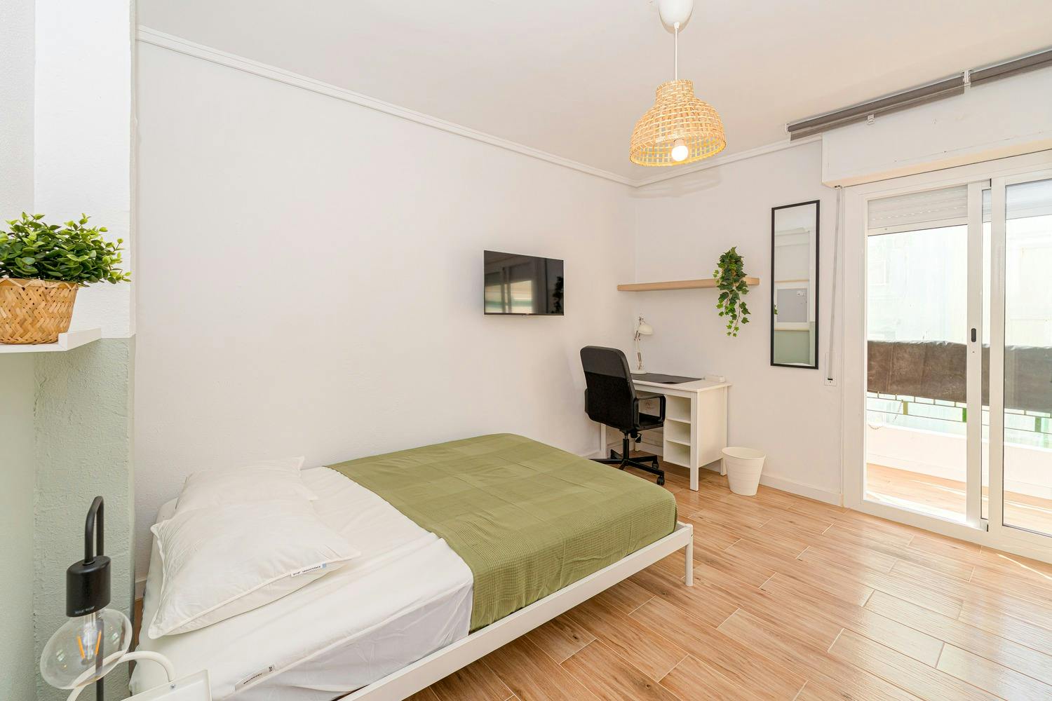 Calle Barcelona, Alicante (Alacant) preview