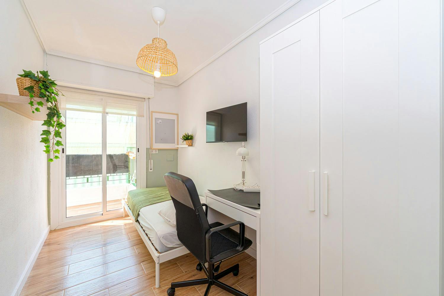 Calle Barcelona, Alicante (Alacant) preview