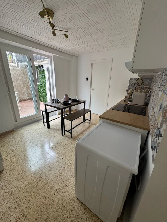 Private room in Carrer de l'Escultor Piquer, Valencia (1649851) room image 12