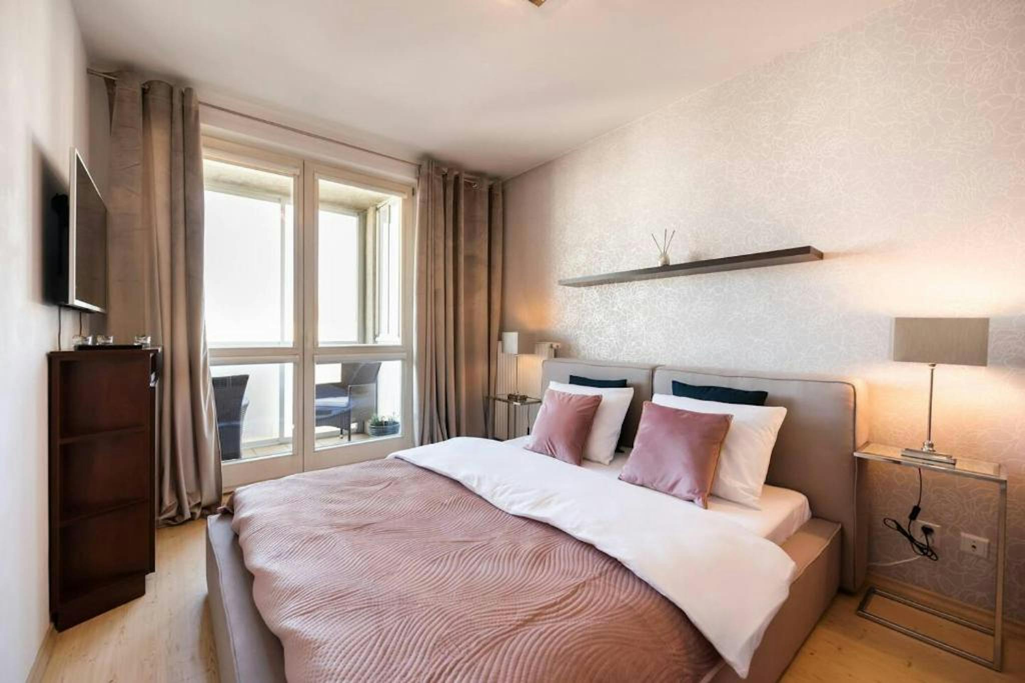 Zielone Zacisze, Warsaw preview