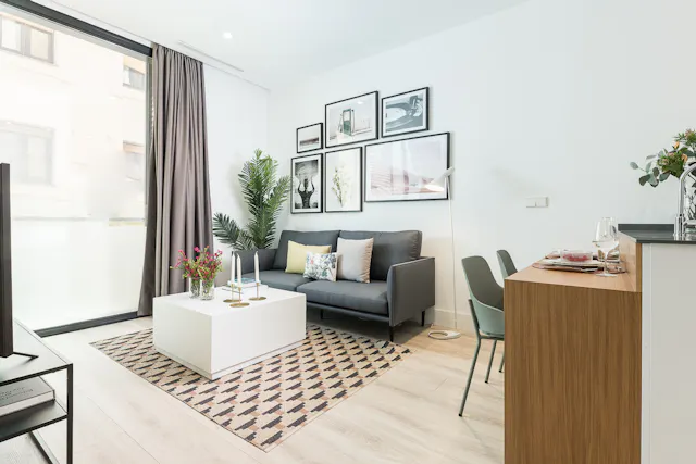 1-Bedroom Apartment in Calle del Barco, Madrid (1649862) room image 2
