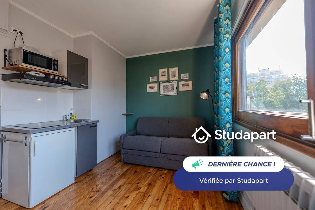 Apartamento en alquiler por 747 € al mes en Grenoble, Avenue Jean Perrot