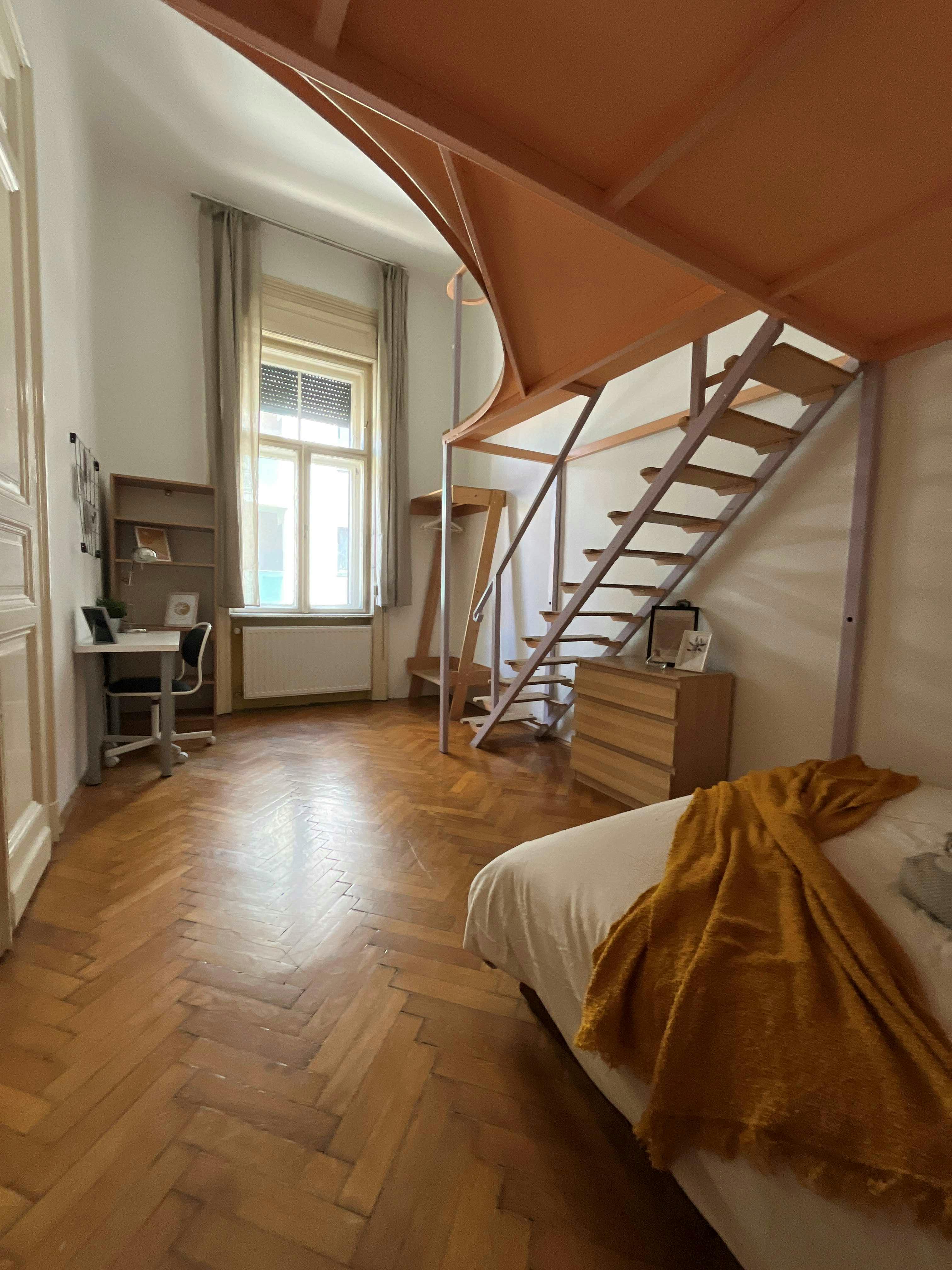Single room Budapest, 1 bed, 16m² — photo 1