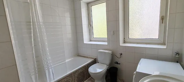 2-Bedroom Apartment in Gladbecker Straße, Essen room image 2