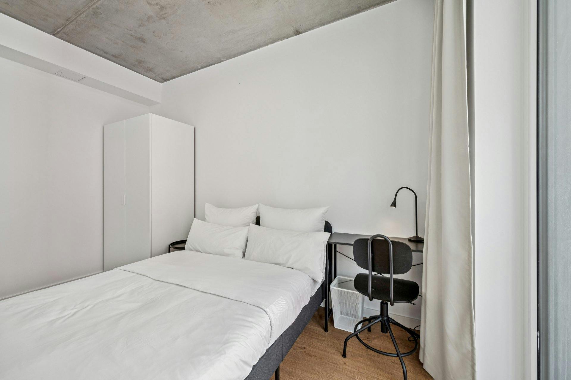 Private room for rent on Stromstraße, Berlin - Widok 4