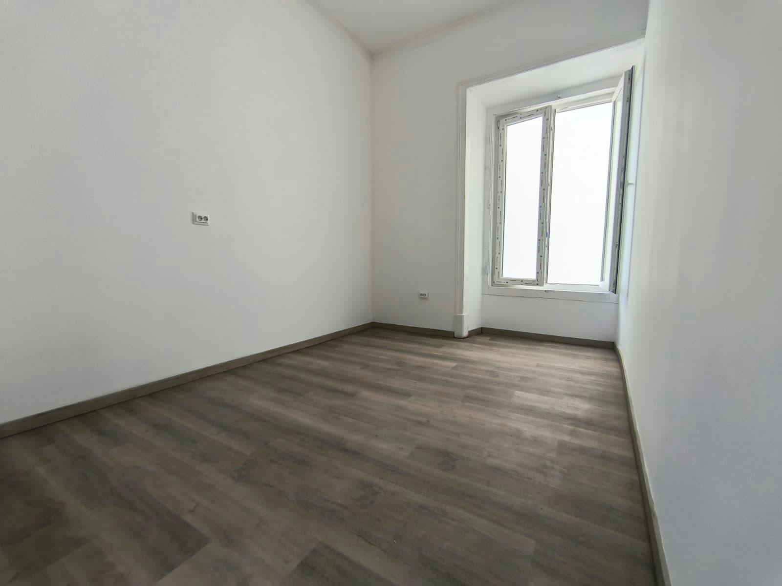 Apartment Barreiro, 3 beds — photo 1