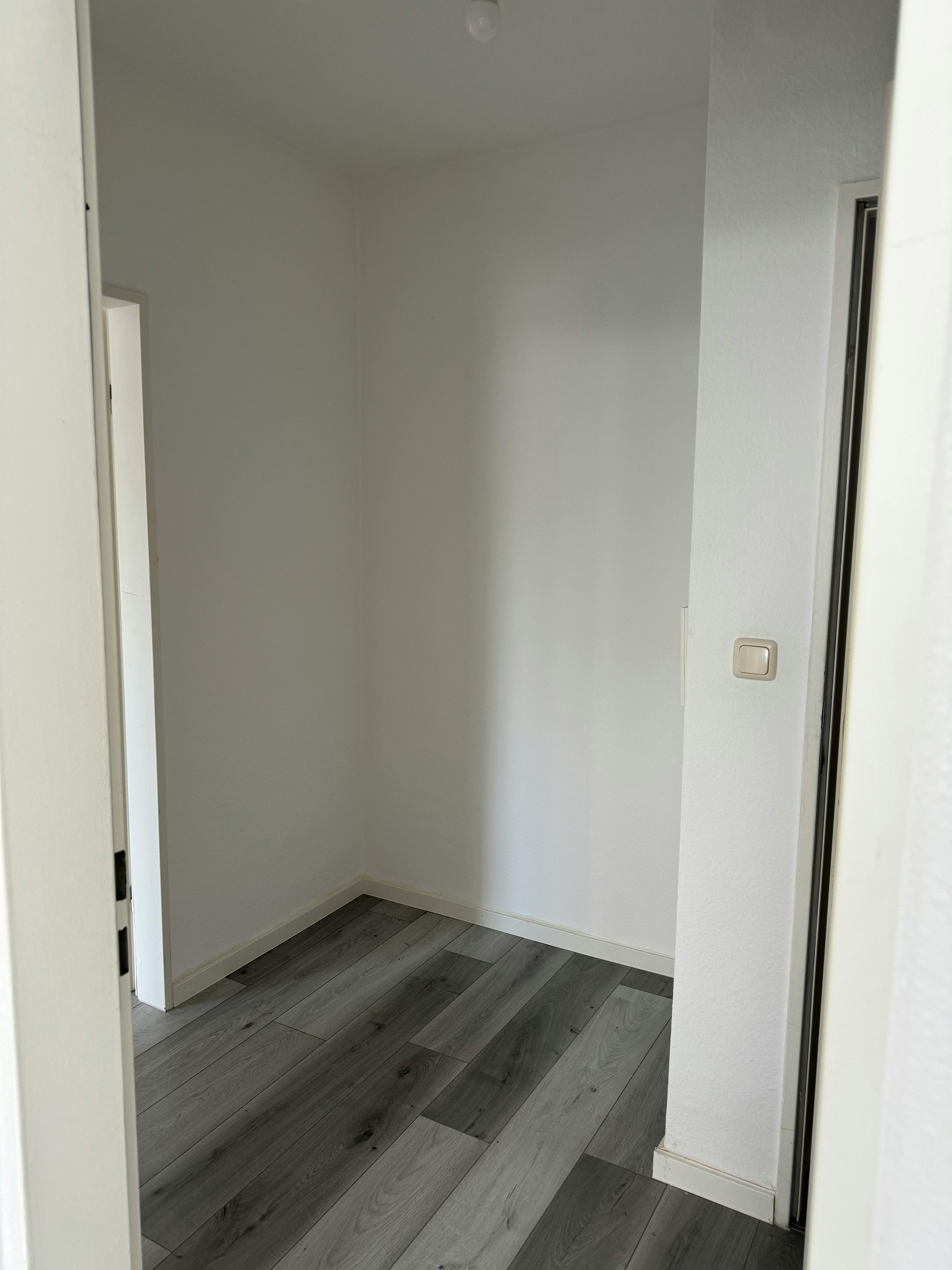 Apartment Hattersheim Am Main, 1 bed, 17m² — photo 1