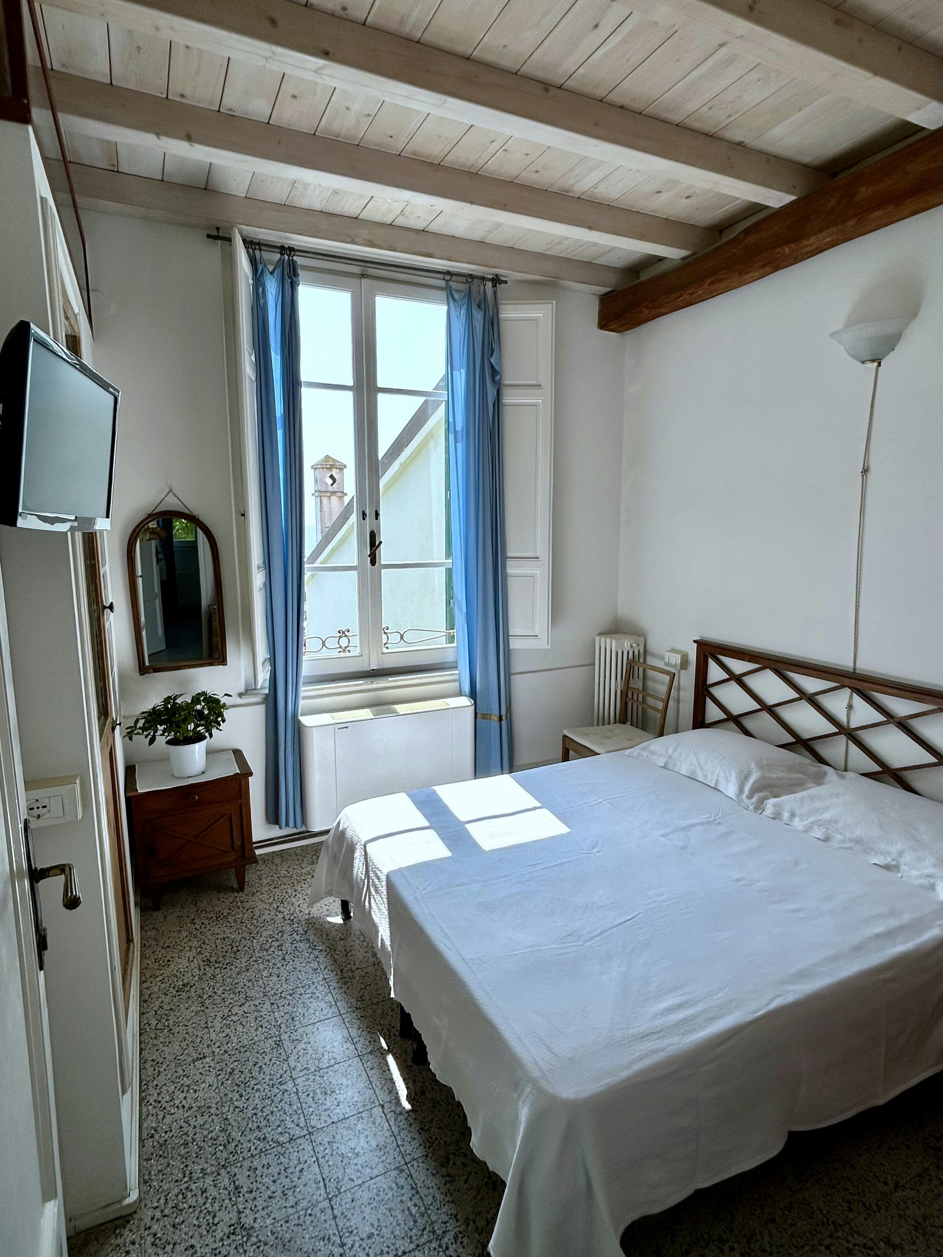 Apartment for rent for €900 per month in Camaiore, Viale Ermenegildo Pistelli