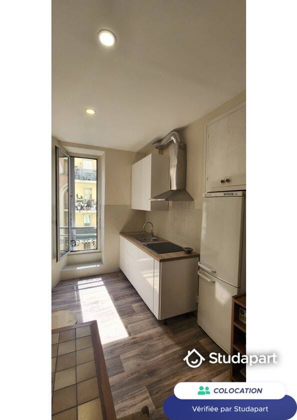 Private room for rent on Rue de Orestis, Nice - View 3