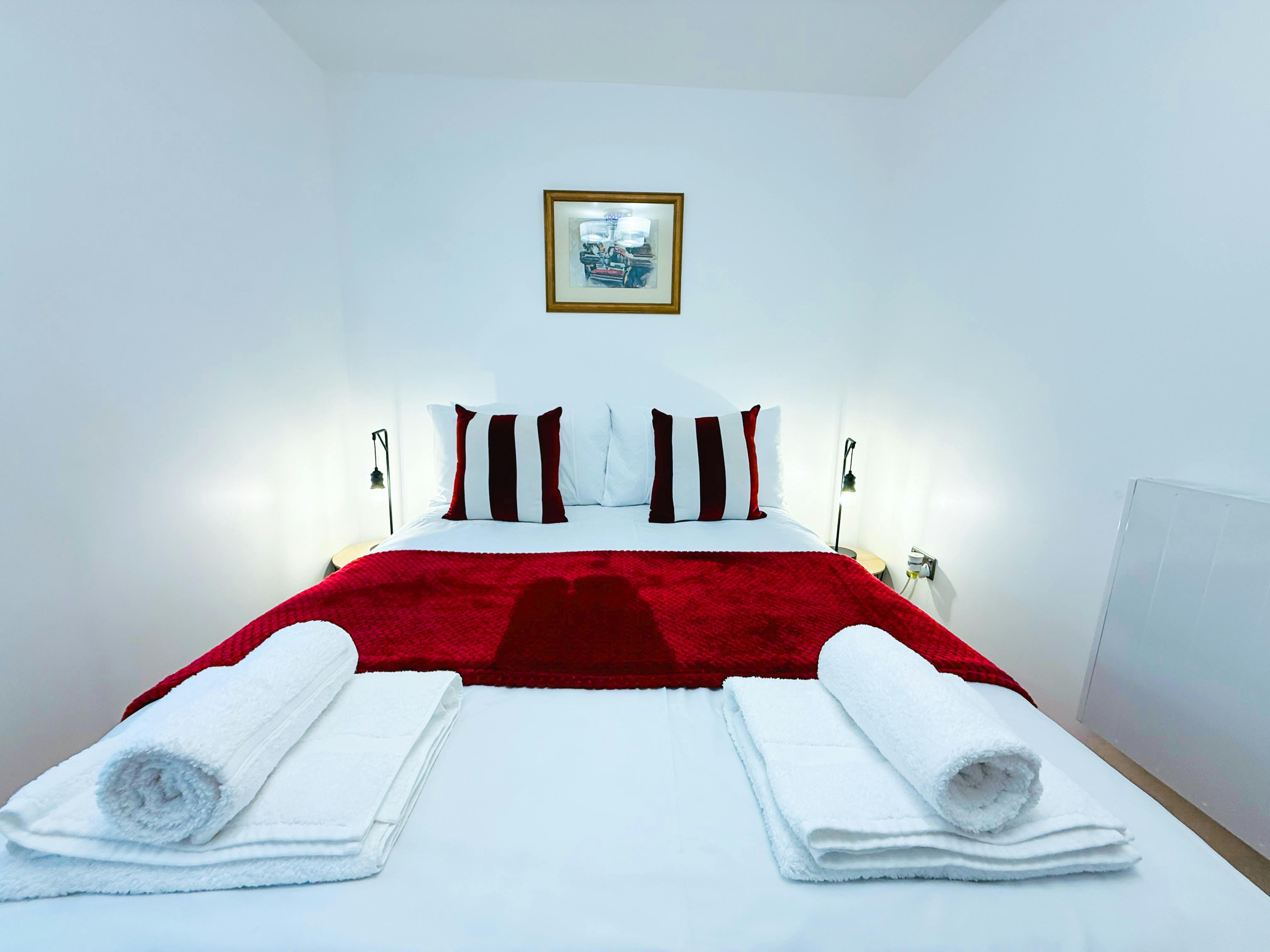 Apartment for rent for £1,650 per month in Pudsey, Church Lane