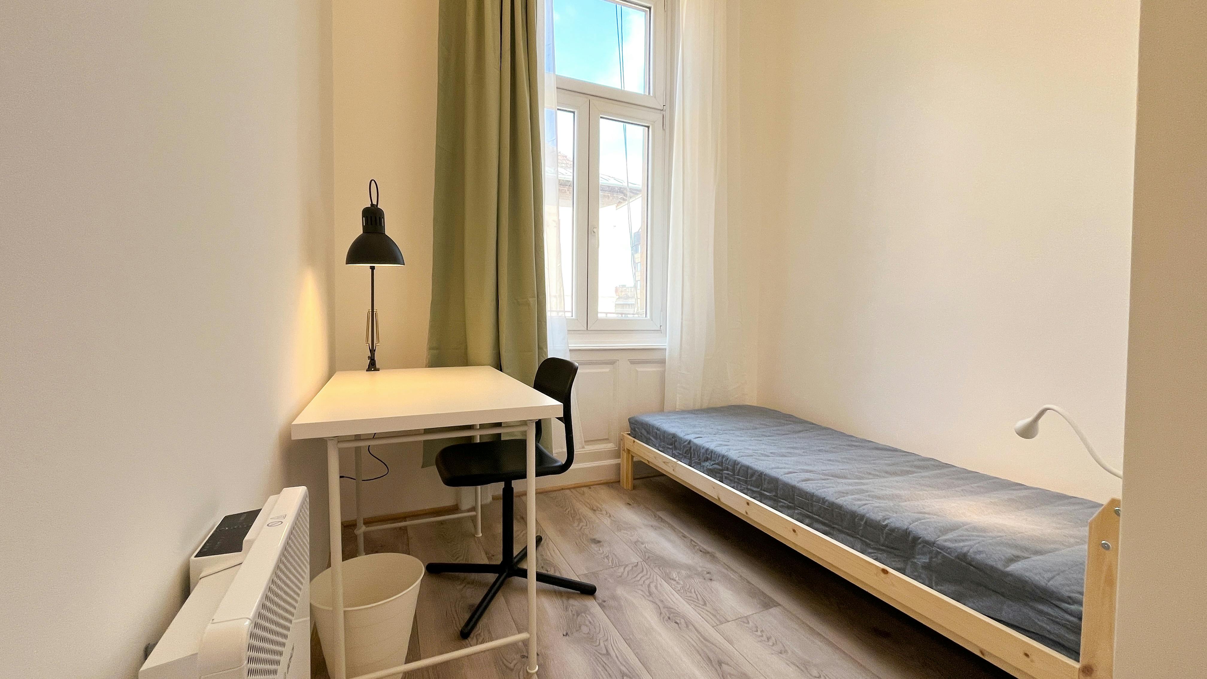 Rottenbiller utca, Budapest preview