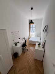 Kriemhildplatz, Vienna-Vienna-ROOM-1