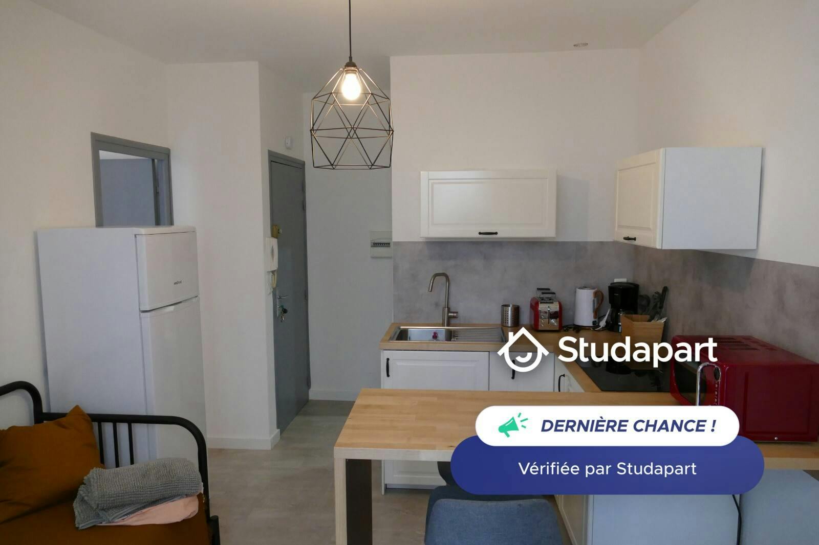 Apartamento para alugar por € 650 por mês em Sète, Rue Maurice Clavel