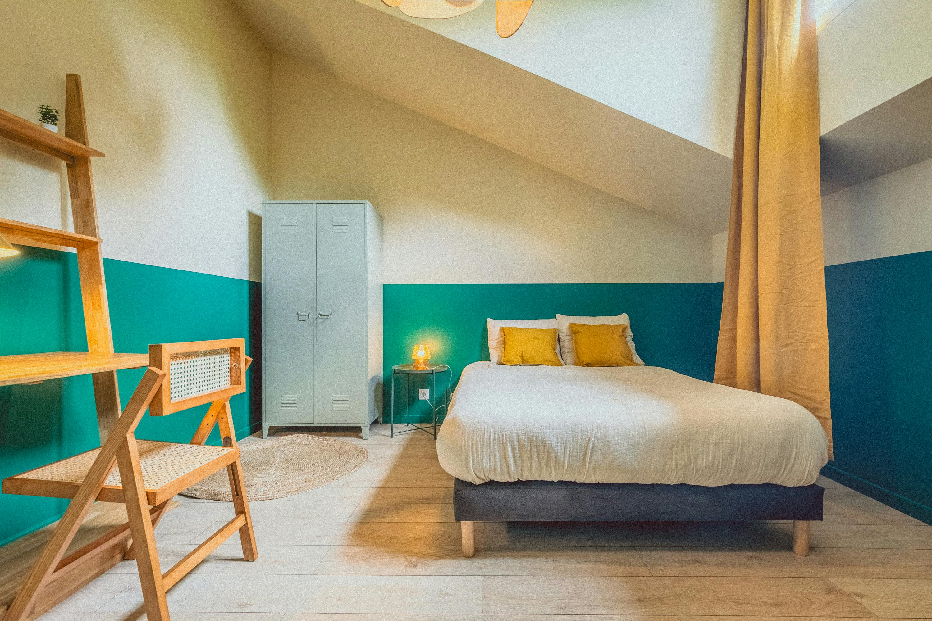 私人房间 正在以 €740 的月租出租，其位于 Antony, Avenue du President Kennedy