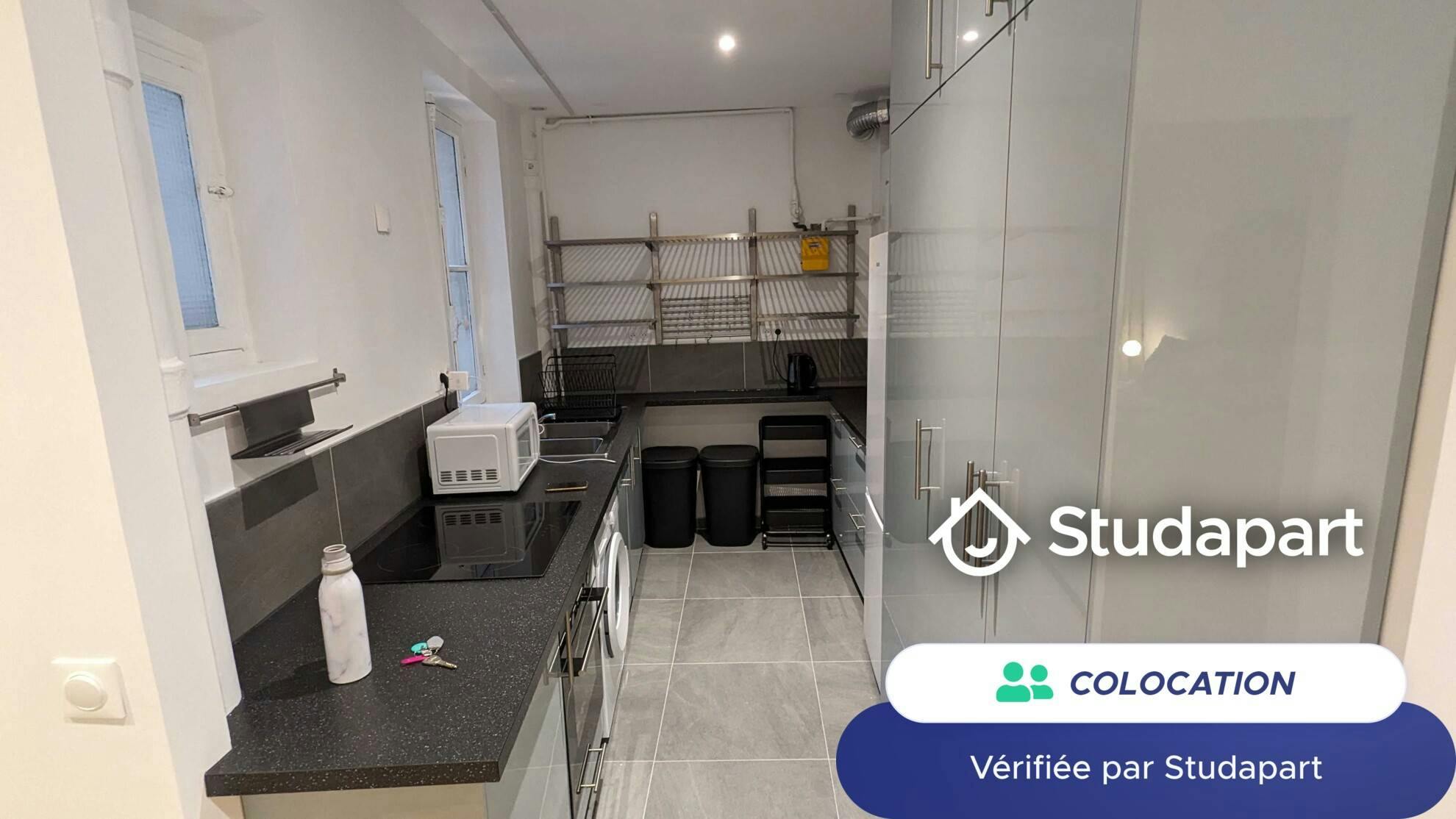 Private room for rent on Rue Edmond Guillout, Paris - Vue 5