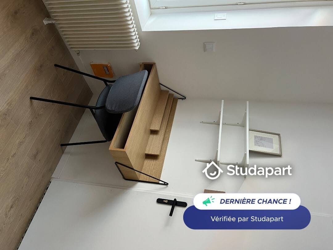 Apartament de închiriat pentru 540 EUR pe lună în Roubaix, Rue de l'Industrie