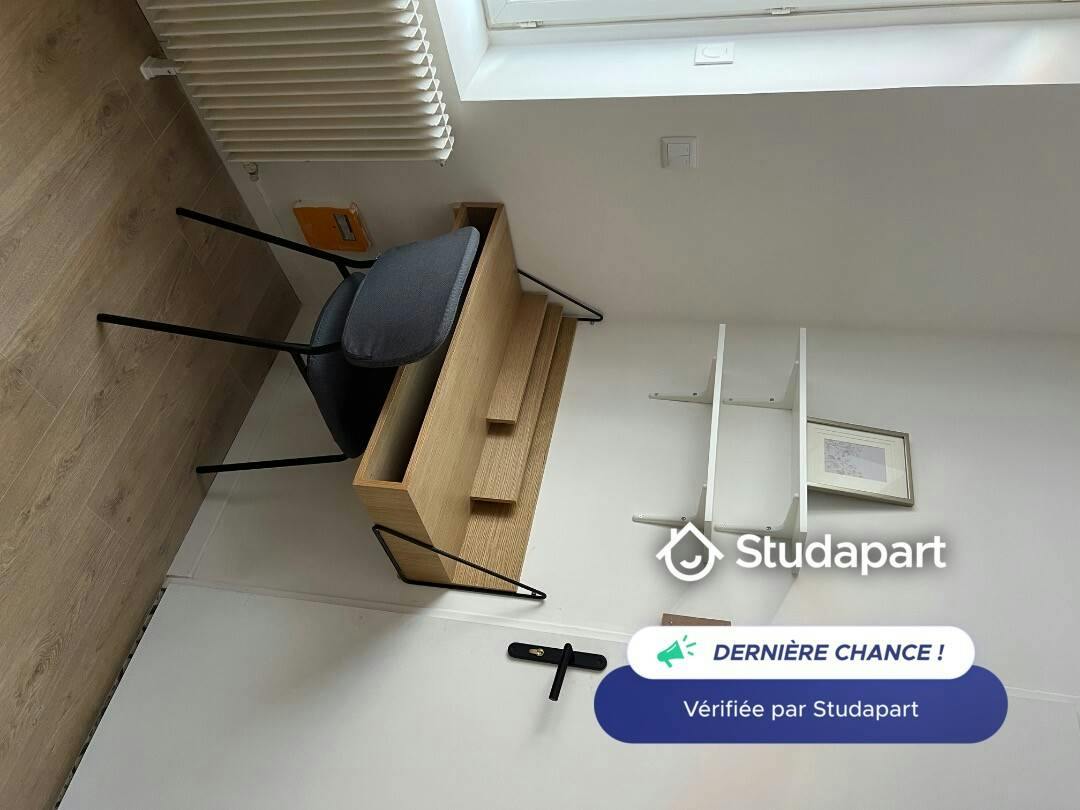 Appartement te huur voor € 500 per maand in Roubaix, Rue de l'Industrie