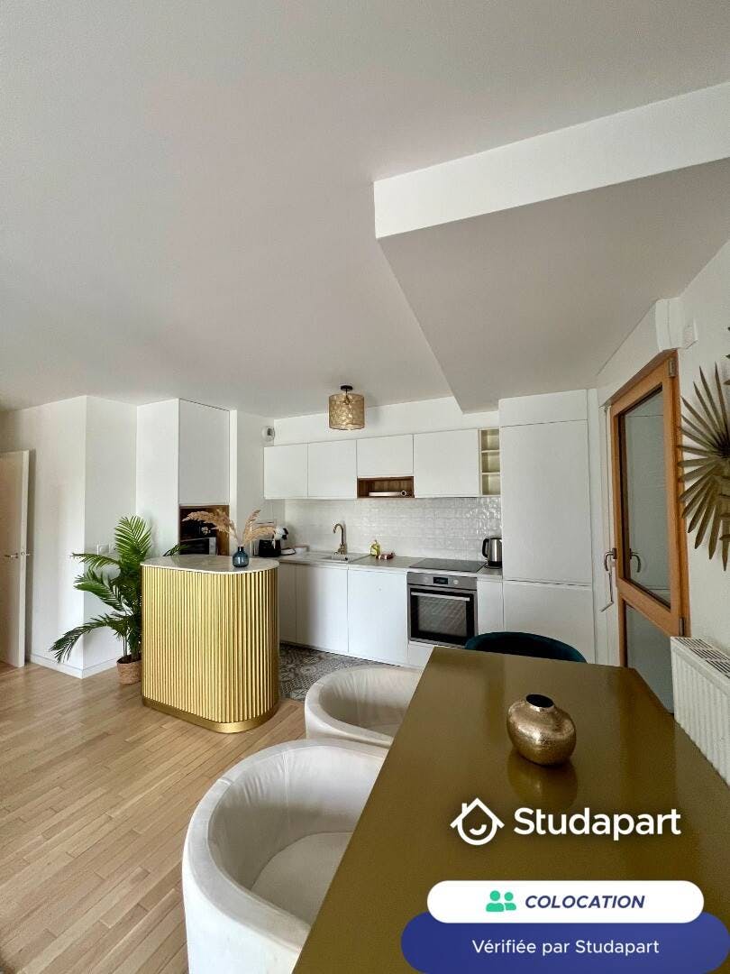 Private room for rent for €1,300 per month in Nanterre, Boulevard des Bouvets