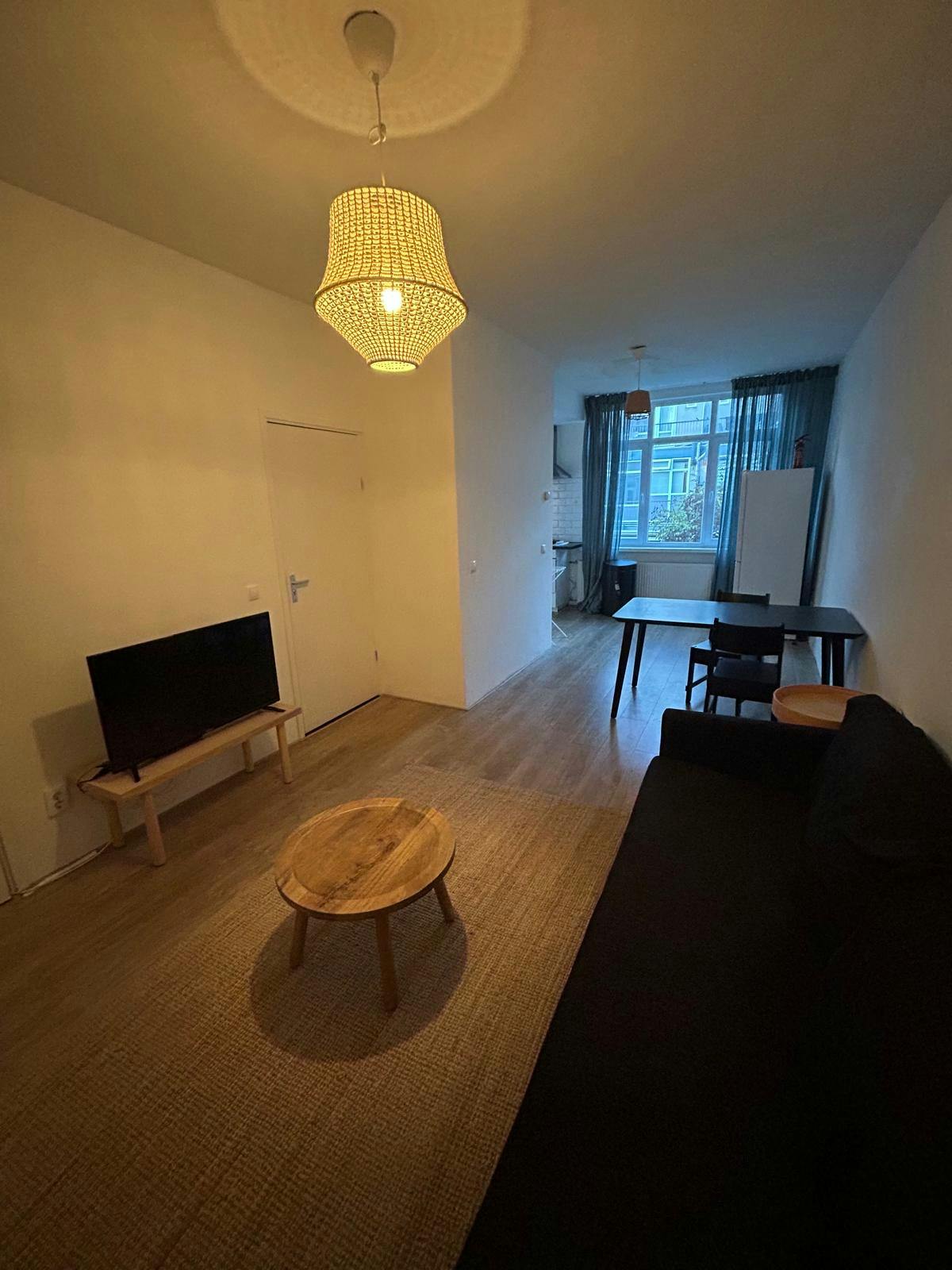 Appartement à louer pour 1 750 €/mois à Schiedam, Edisonplein