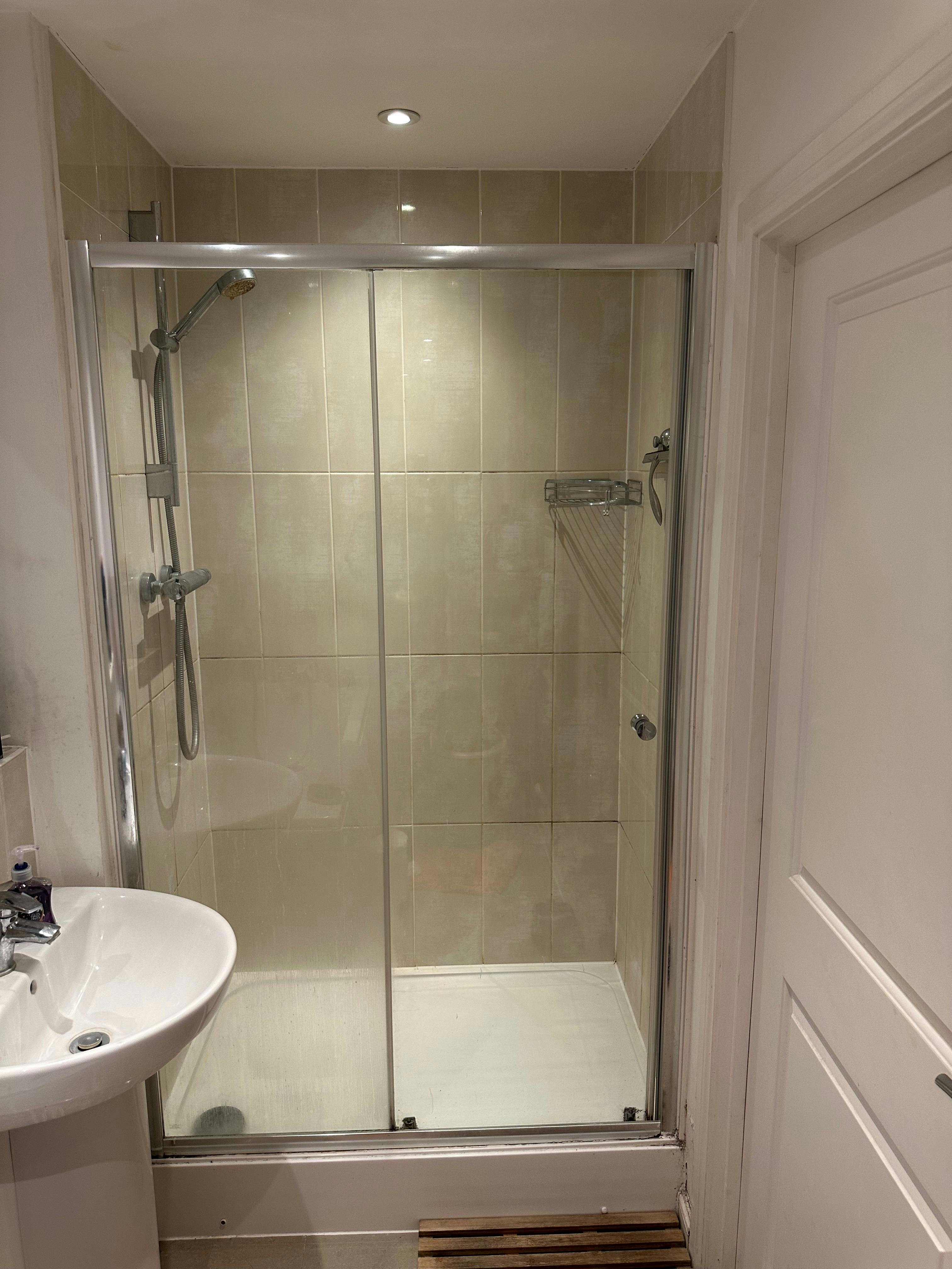 Lägenhet att hyra för 2 240 GBP i månaden i Bromley, Mackintosh Street