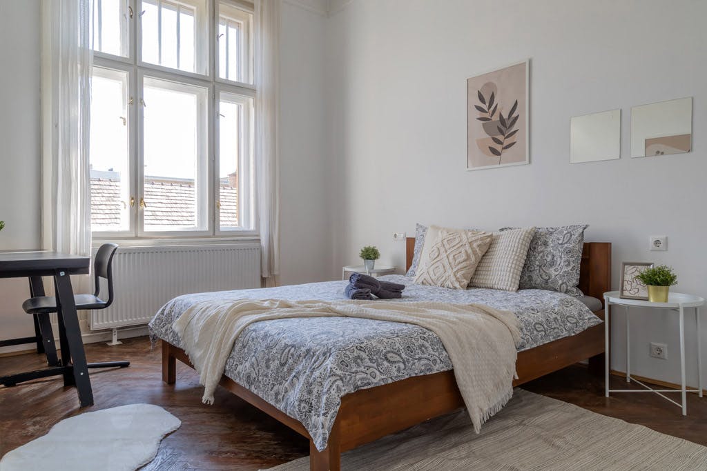 Lovassy László utca, Budapest preview