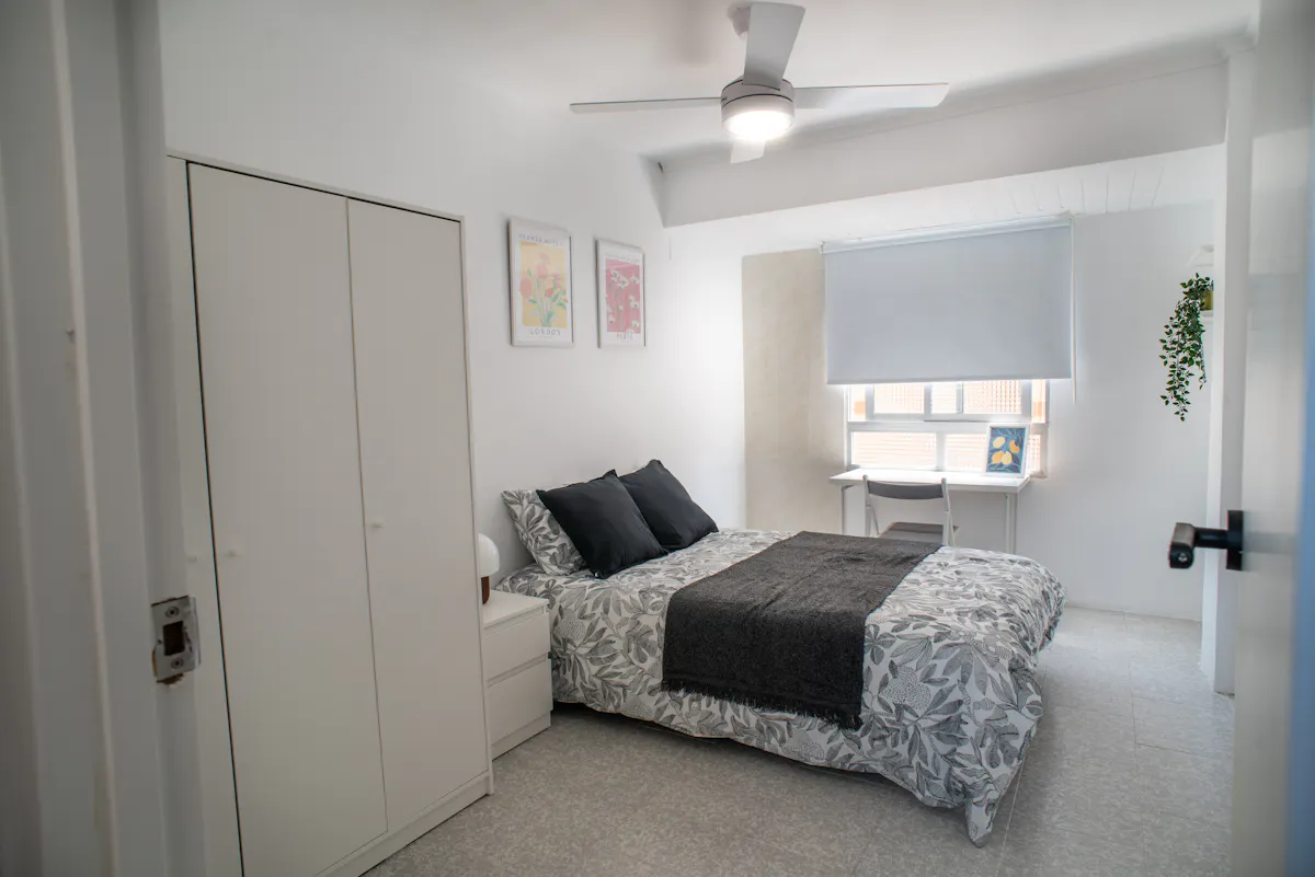 Private room in Carrer Benidoleig, Valencia (1651435) ROOM