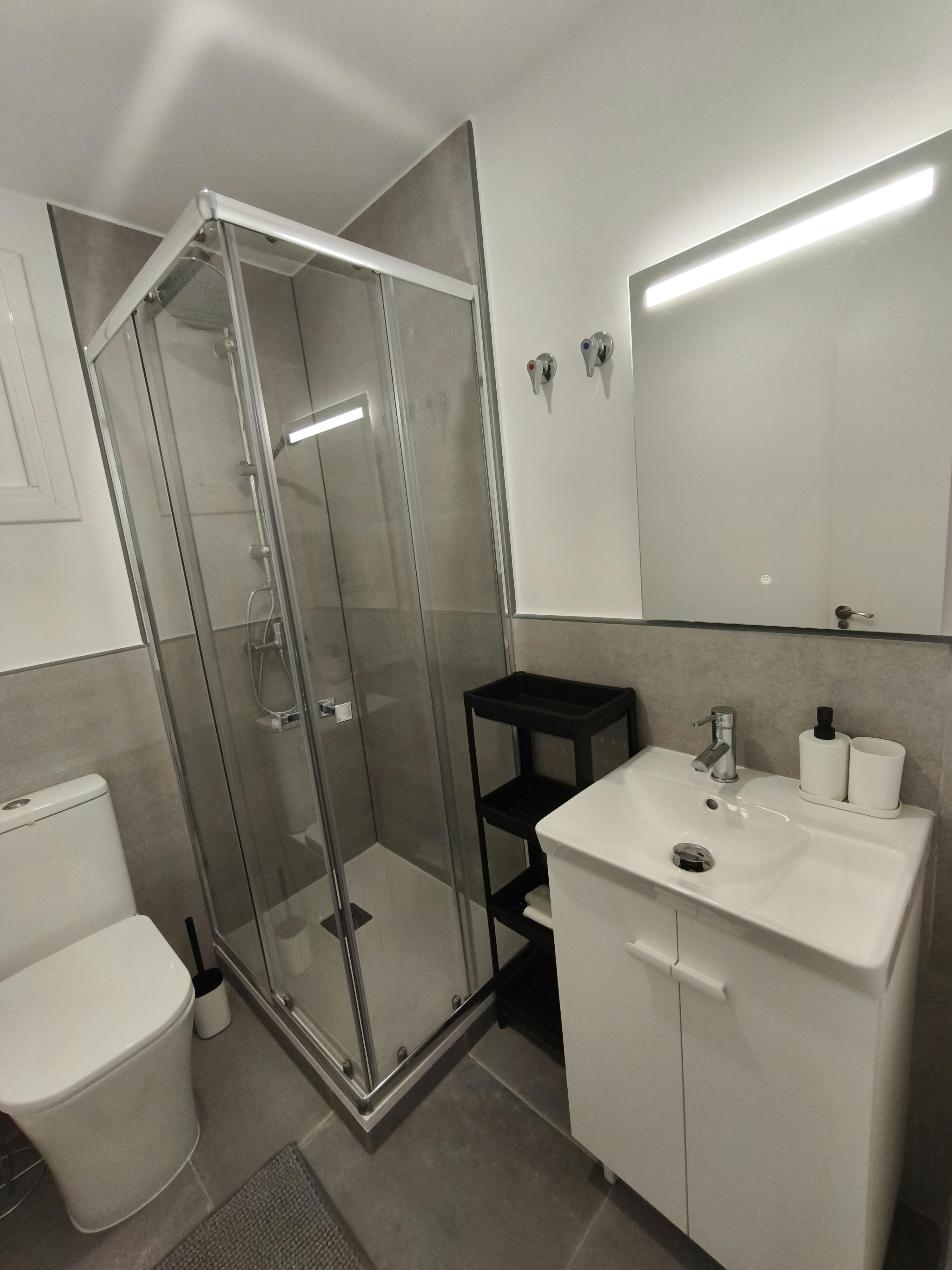 Single room Valencia, 1 bed, 9m² — photo 4