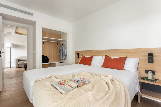 1-Bedroom Apartment in Avinguda de les Fires, Valencia (1651622) room image 1