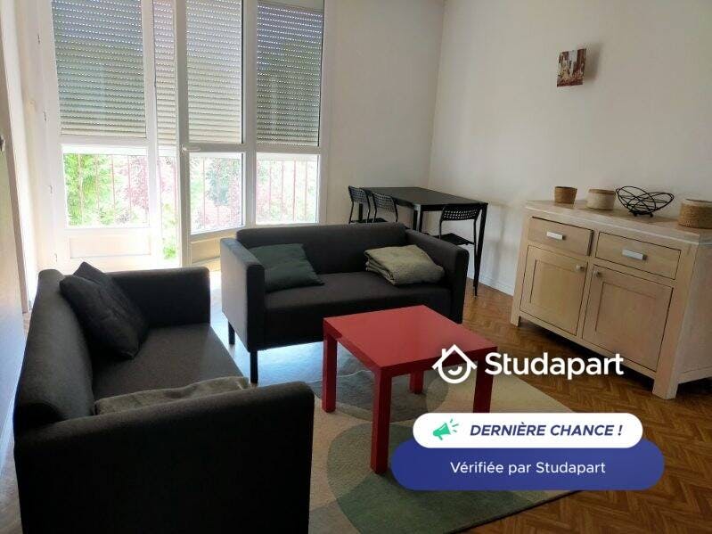 Lägenhet att hyra för 458 € i månaden i Tours, Rue du Pas-Notre-Dame