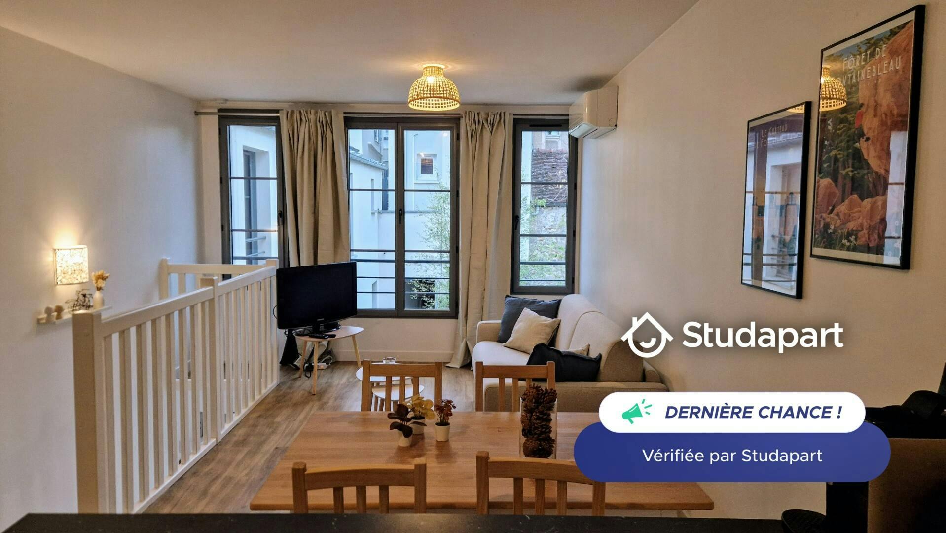 Apartament de închiriat pentru 1.450 EUR pe lună în Fontainebleau, Rue Grande