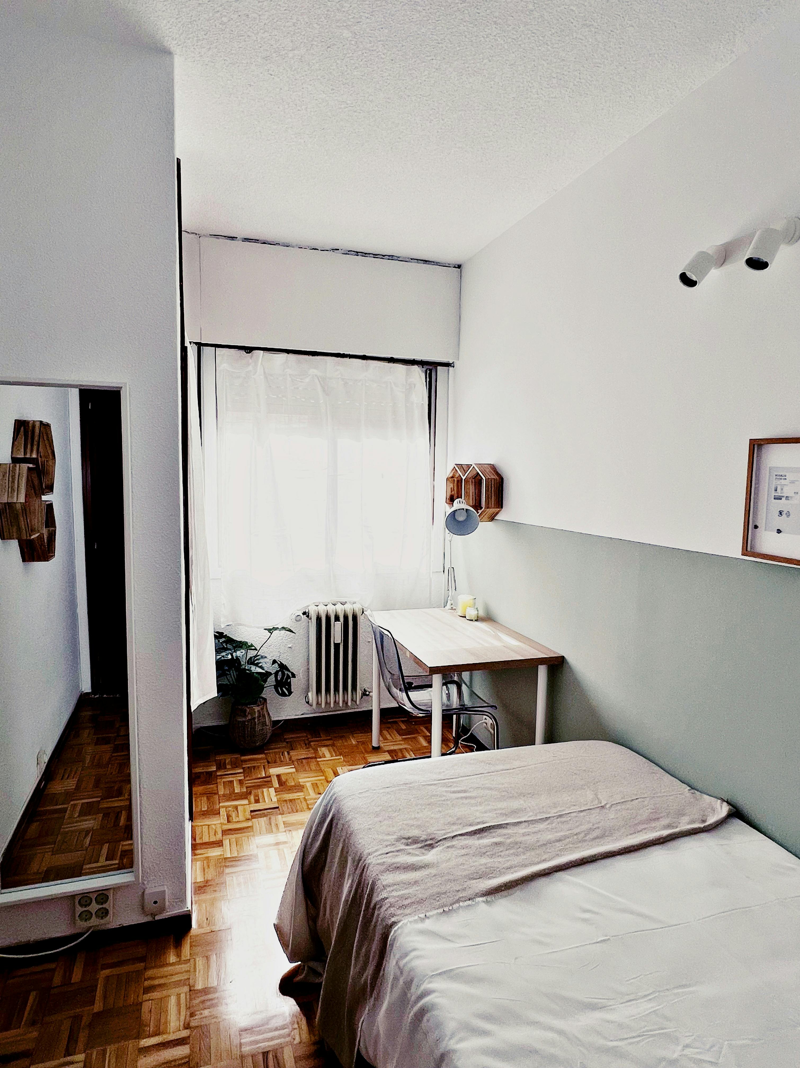 Single room Madrid, 1 bed, 10m² — photo 12