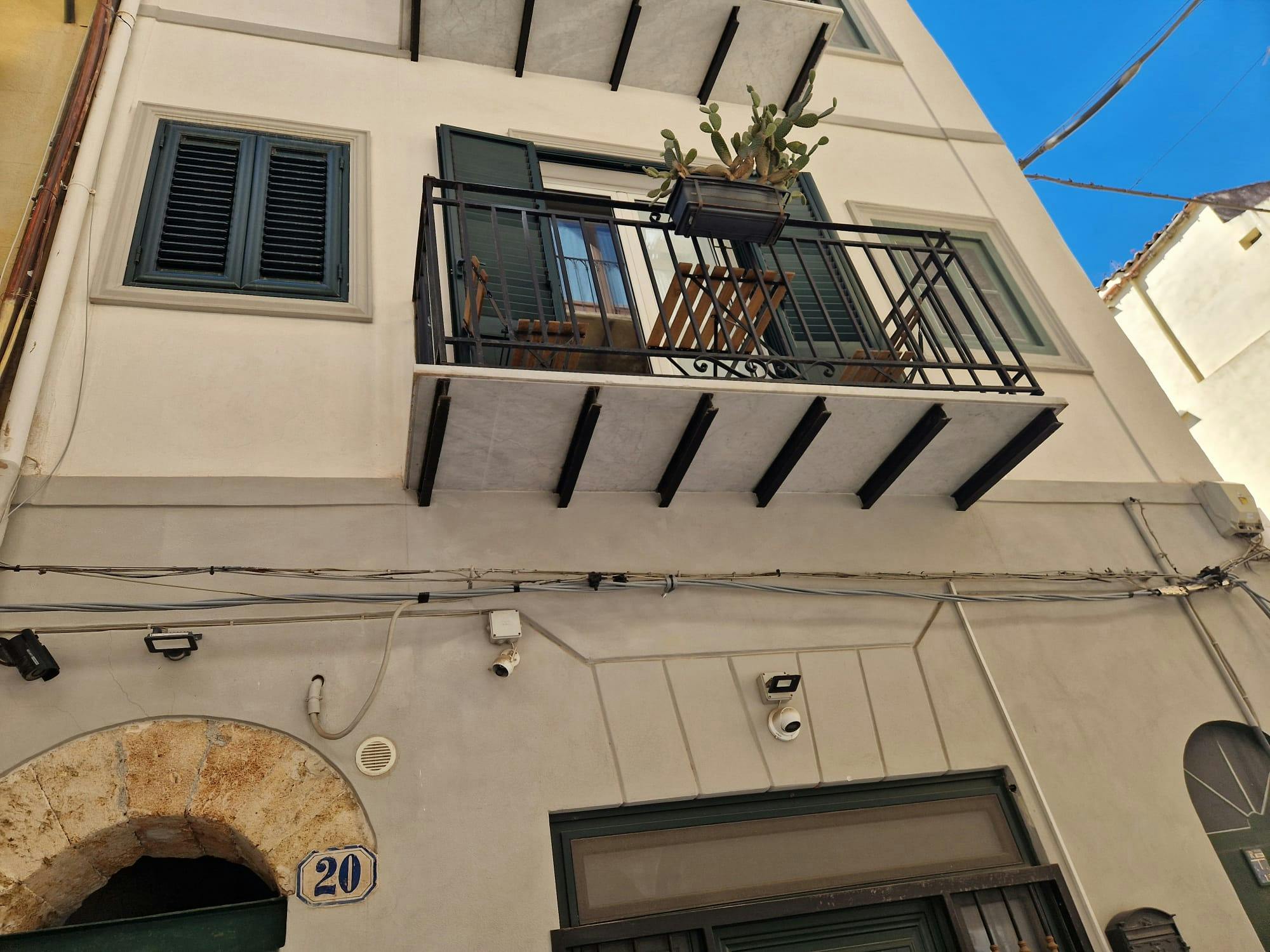 Студія за оренду для 1 850 EUR на місяць у Palermo, Via Giacalone