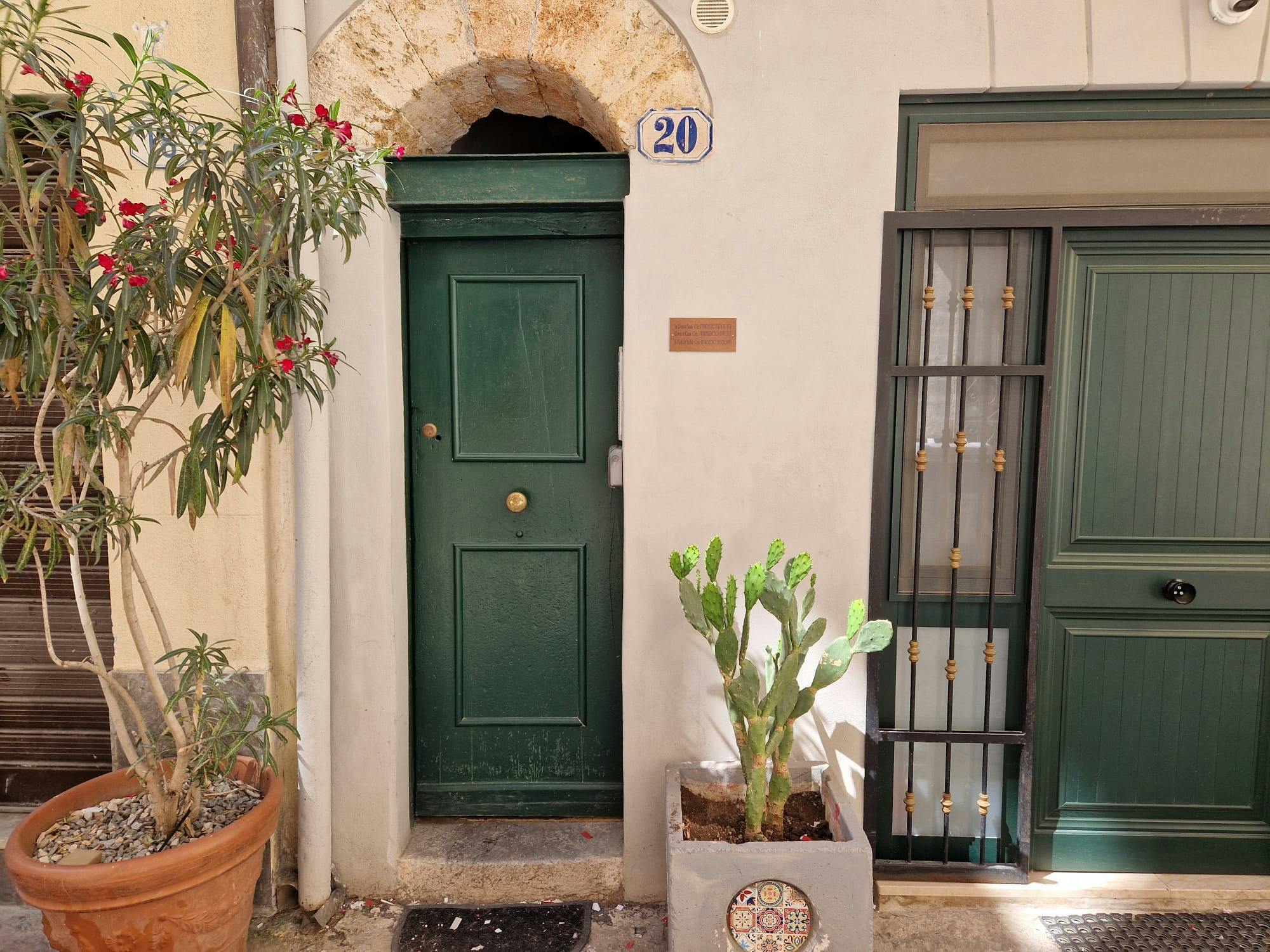 preview gallery tile