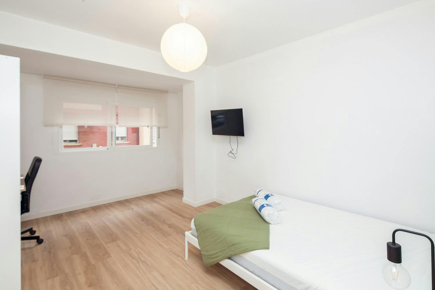 Carrer de Linares, Valencia preview