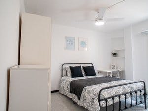 Single room Valencia, 1 bed, 13m² — photo 21