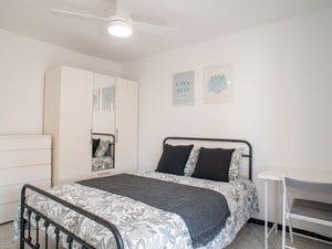 Single room Valencia, 1 bed, 13m² — photo 9