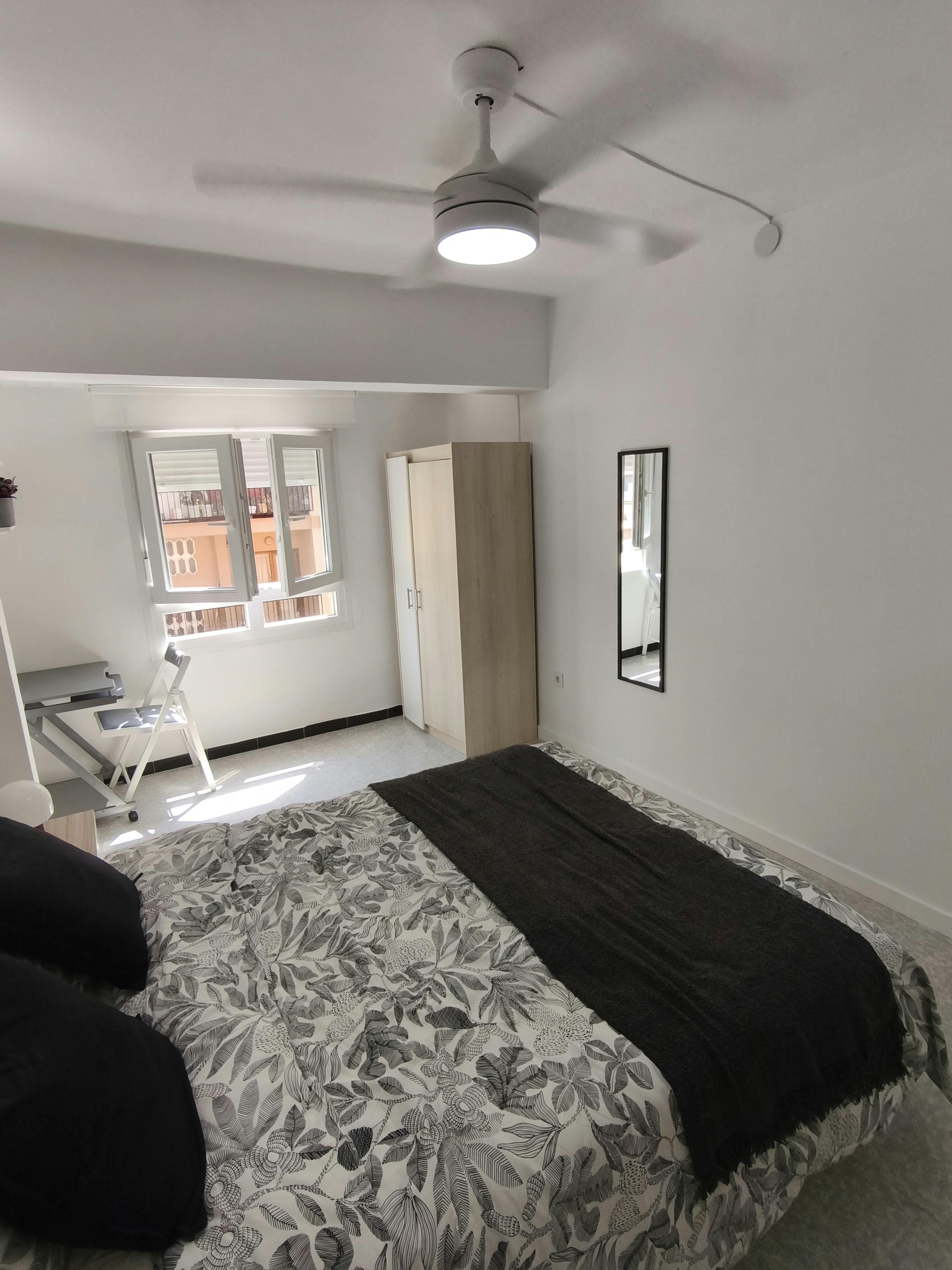Single room Valencia, 1 bed, 9m² — photo 3
