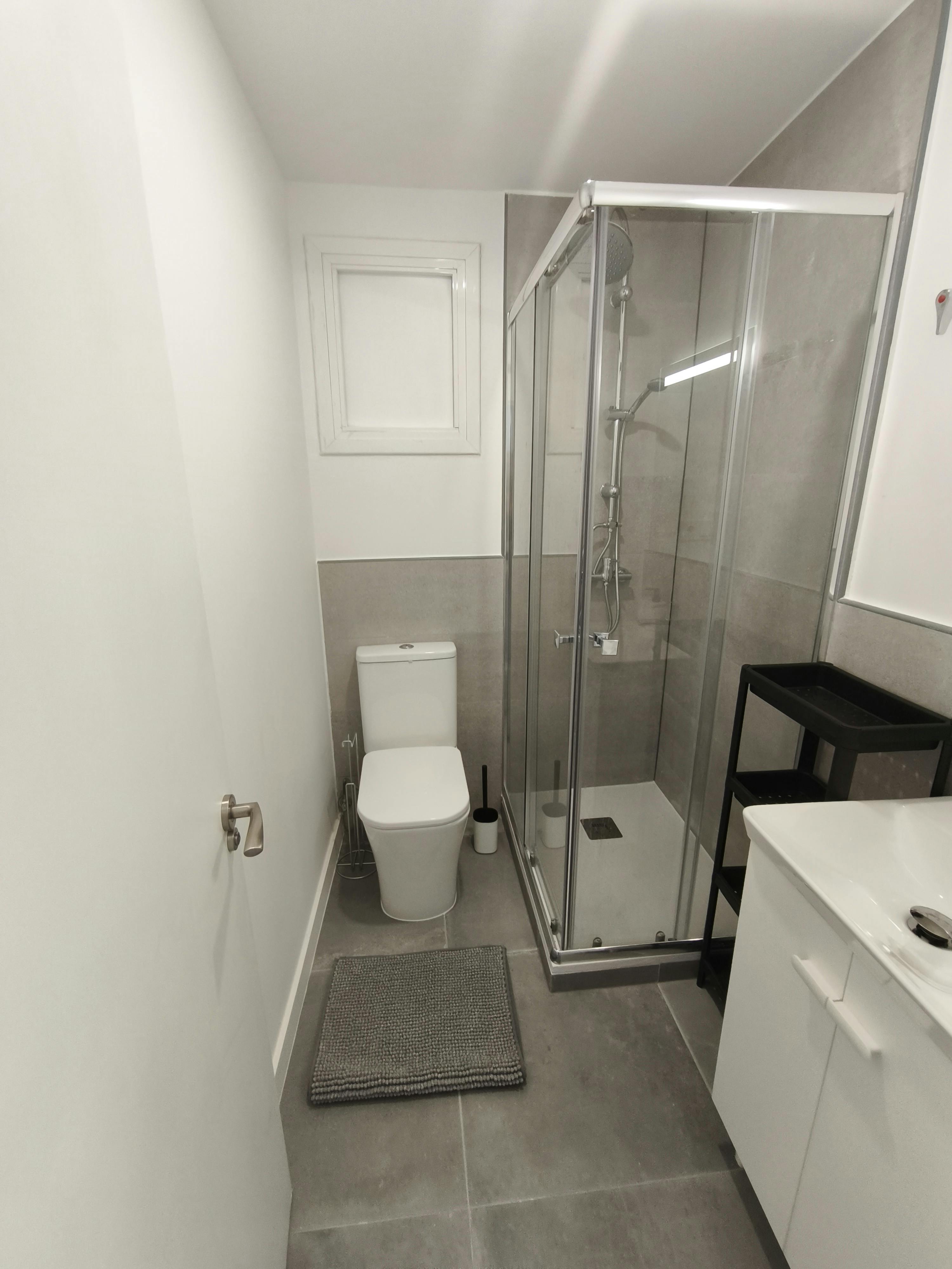 Single room Valencia, 1 bed, 7m² — photo 2