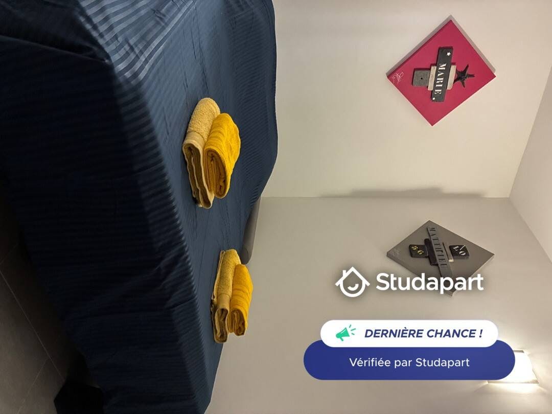 Apartment for rent for €1,350 per month in Saint-Laurent-du-Var, Avenue du Maréchal Juin