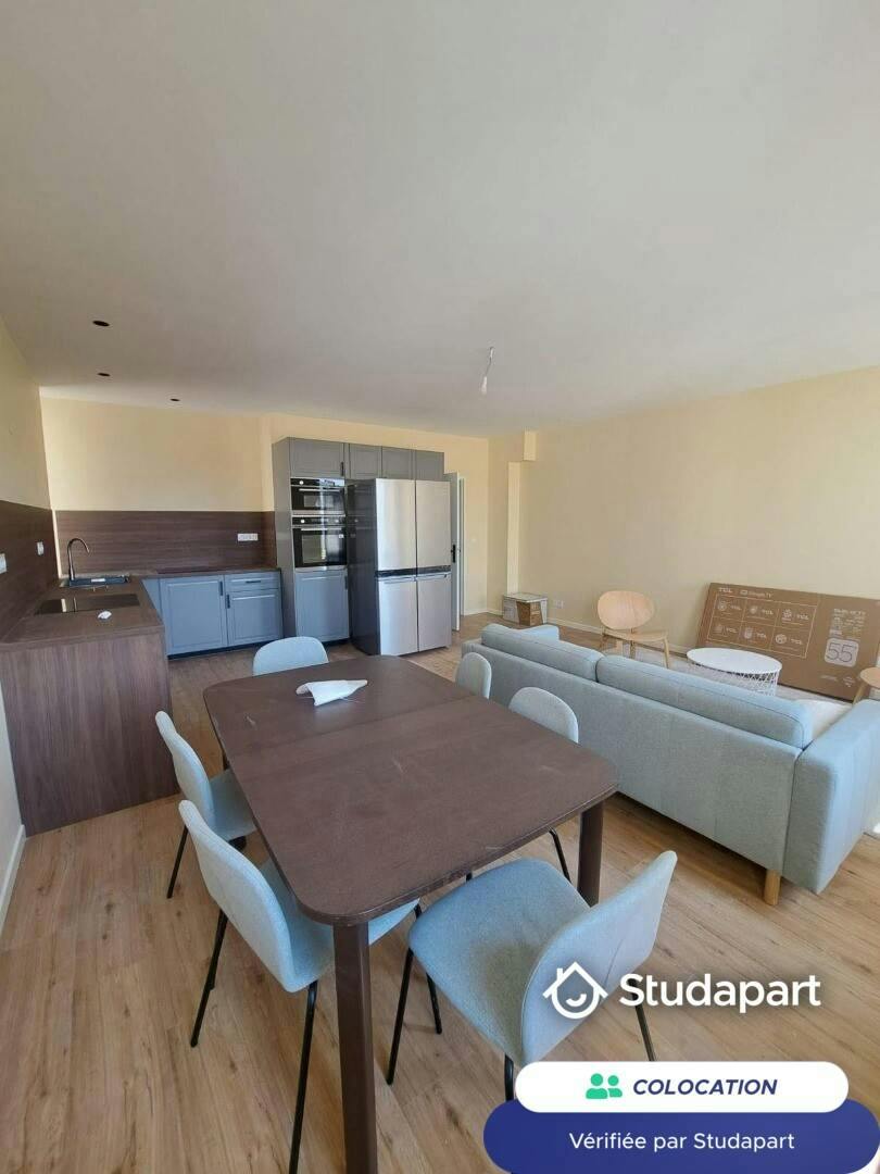 Private room for rent on Rue Sainte-Cécile, Marseille - Vue 4