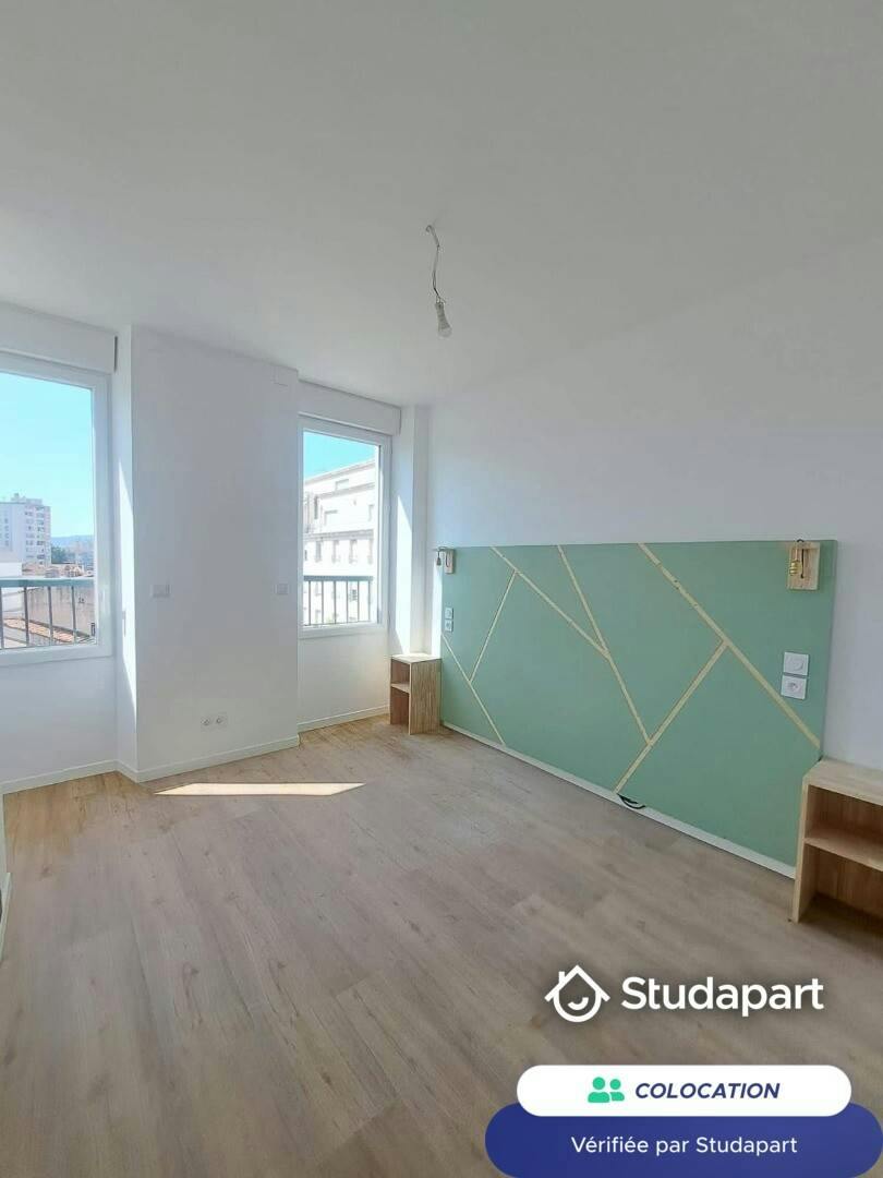 Private room for rent on Rue Sainte-Cécile, Marseille - Vue 3